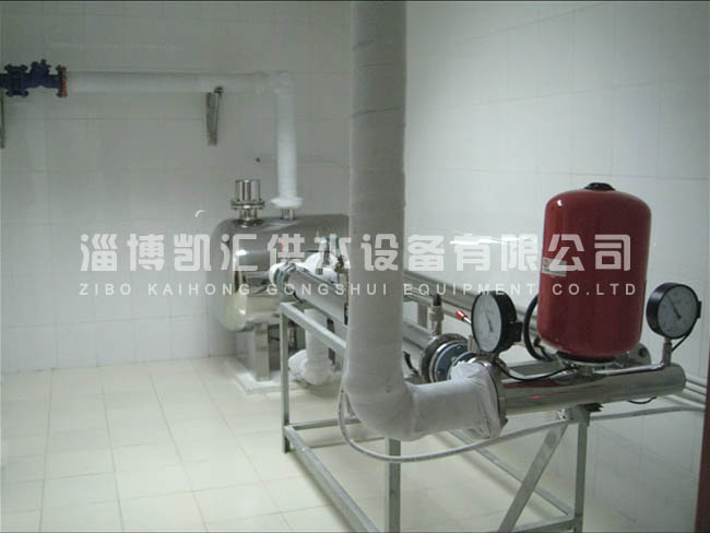 超静音管中泵变频供水设备